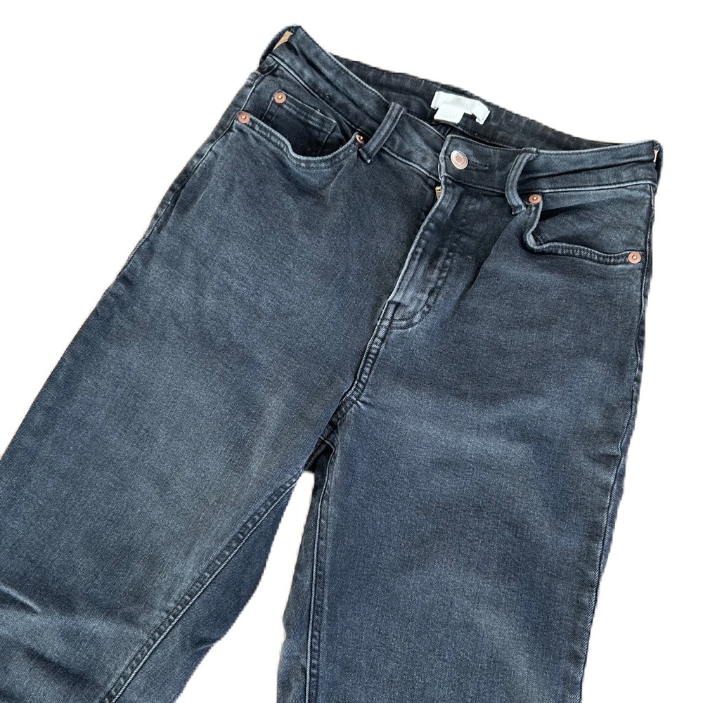 Women’s H&M Slit Bottom faded black, High-Waist Jeans Size 8